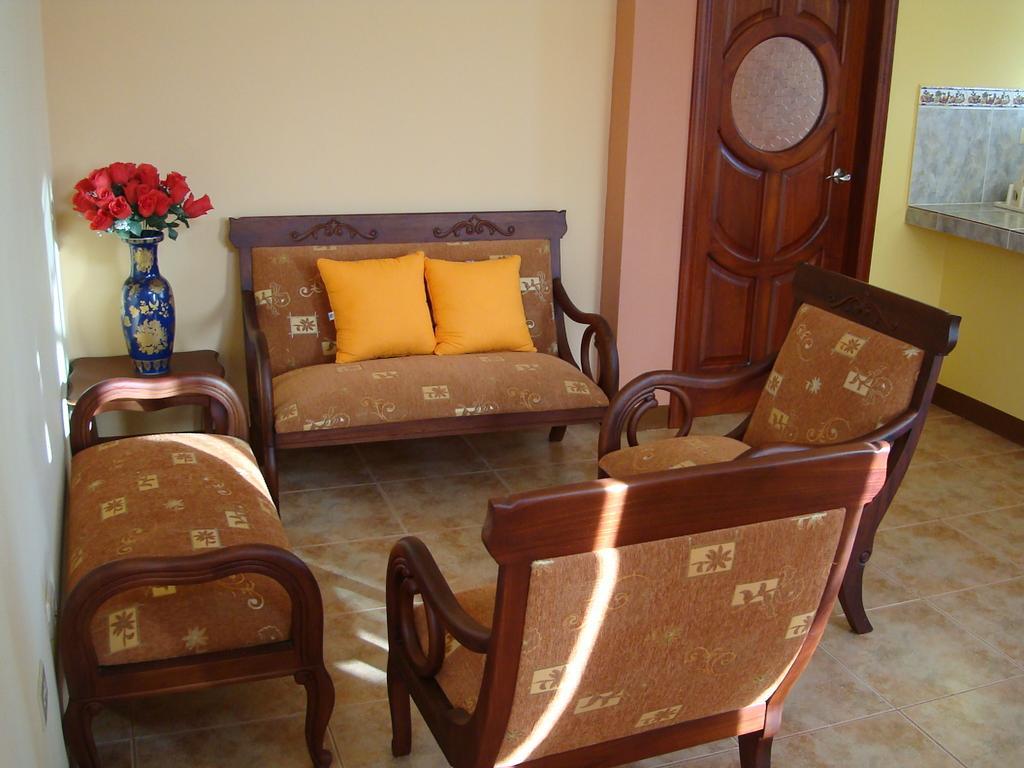 Hostal Casa Cascada Puerto Ayora  Habitación foto